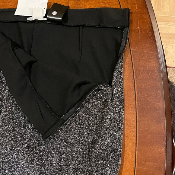 H&M silver sparkly pants. Ankle length. Side zipper. Holiday party outfit NWT. L - Picture 9 of 12